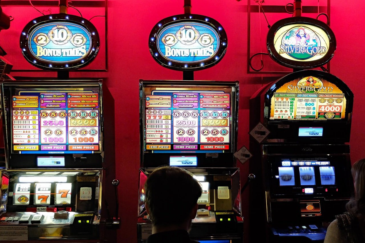Filipino player browsing slot game categories on 9apiso paldo mobile